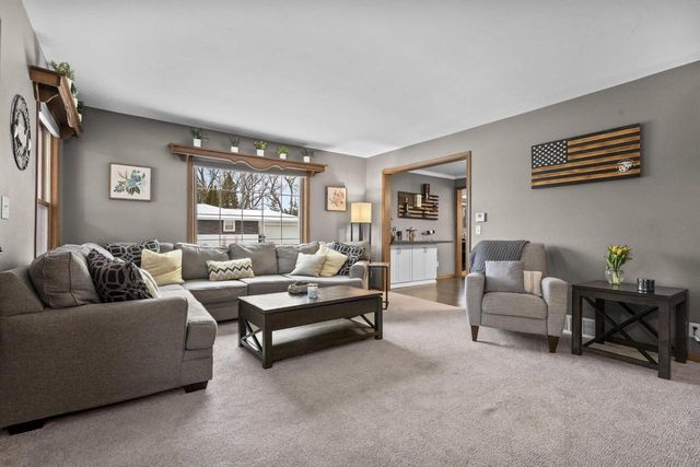 1846 SHERIDAN STREET, Oshkosh, WI 54901