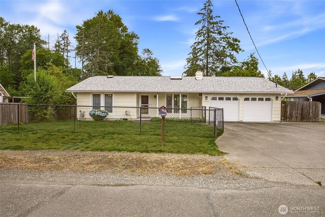 9525 E E Street, Tacoma, WA 98445