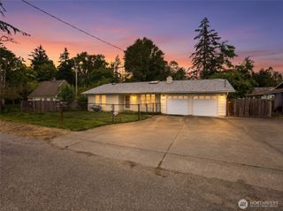9525 E E Street, Tacoma, WA 98445