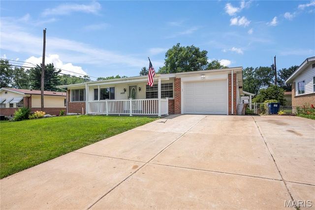 1625 Jodphur Drive, Florissant, MO 63033