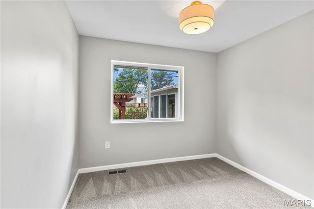 1625 Jodphur Drive, Florissant, MO 63033