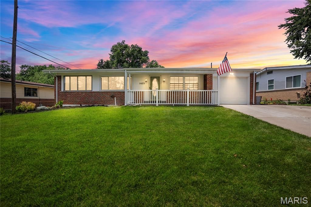 1625 Jodphur Drive, Florissant, MO 63033