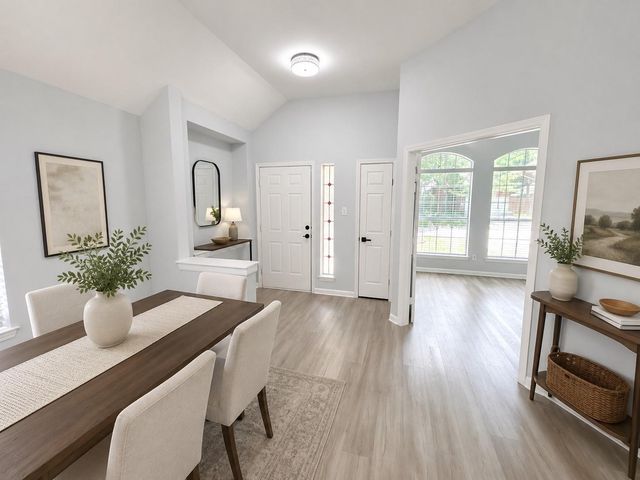 22 Cypress Bayou Court, The Woodlands, TX 77382