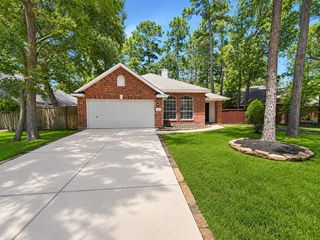 22 Cypress Bayou Court, The Woodlands, TX 77382