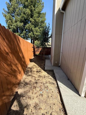 6606 Acropolis, Elk Grove, CA 95758