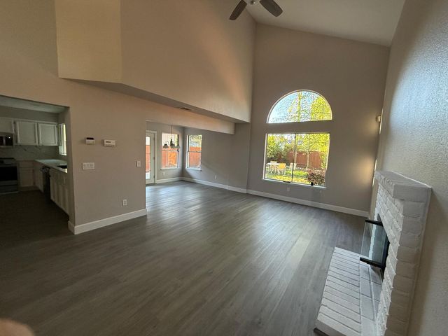 6606 Acropolis, Elk Grove, CA 95758