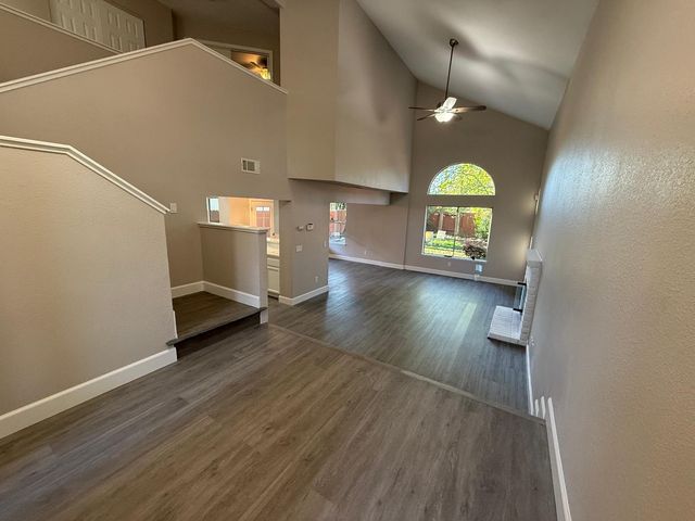 6606 Acropolis, Elk Grove, CA 95758