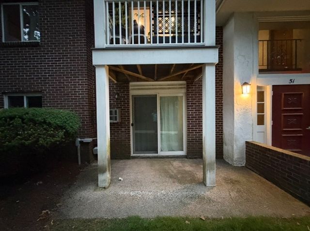 51 Will Dr 130, Canton, MA 02021
