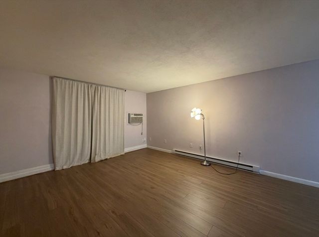 51 Will Dr 130, Canton, MA 02021