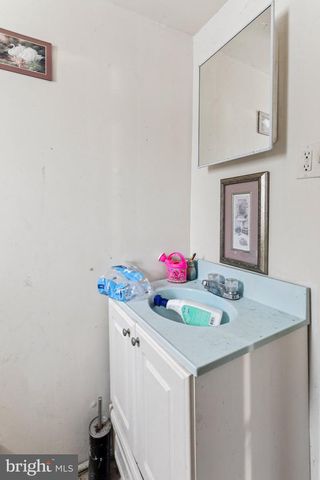 5630 N 18TH ST, Philadelphia, PA 19141