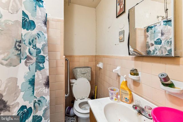 5630 N 18TH ST, Philadelphia, PA 19141