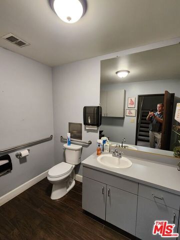 2847 Gundry Avenue, Signal Hill, CA 90755