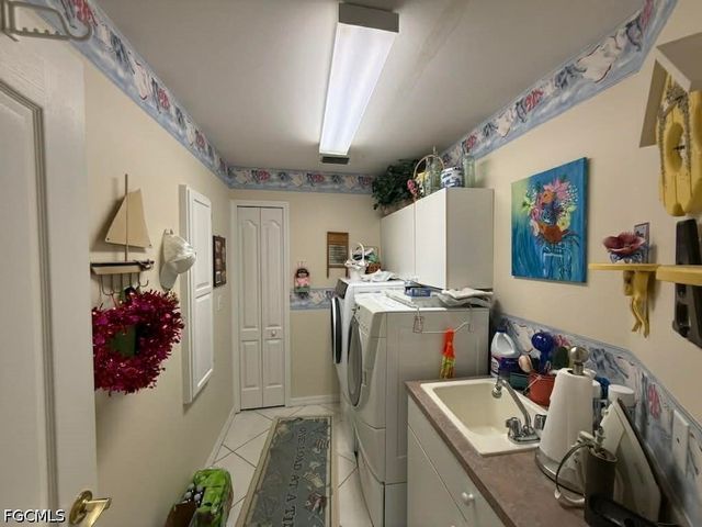 1713 SE 41st ST, Cape Coral, FL 33904