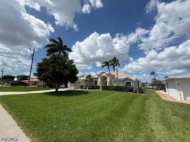 1713 SE 41st ST, Cape Coral, FL 33904
