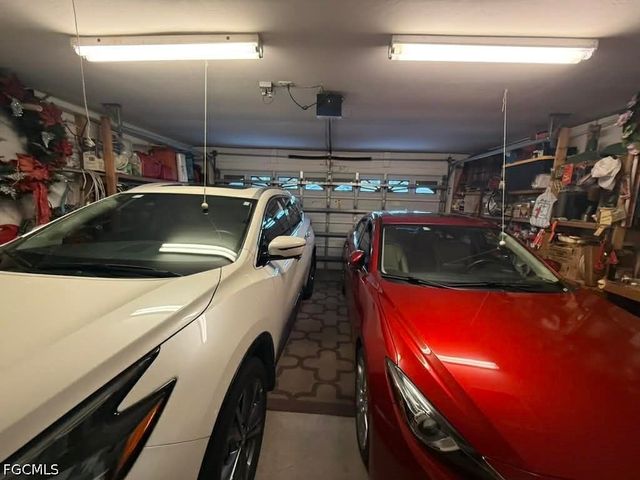 1713 SE 41st ST, Cape Coral, FL 33904