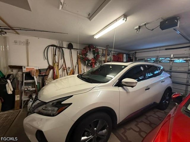 1713 SE 41st ST, Cape Coral, FL 33904