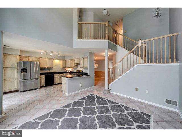 406 PEBBLE CREEK CT, Pennington, NJ 08534