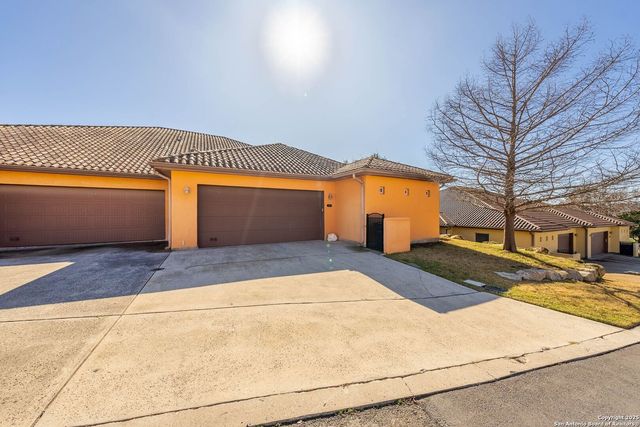 6710 Ghia Ln, San Antonio, TX 78257