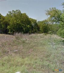737 Newton Avenue, Seguin, TX 78155