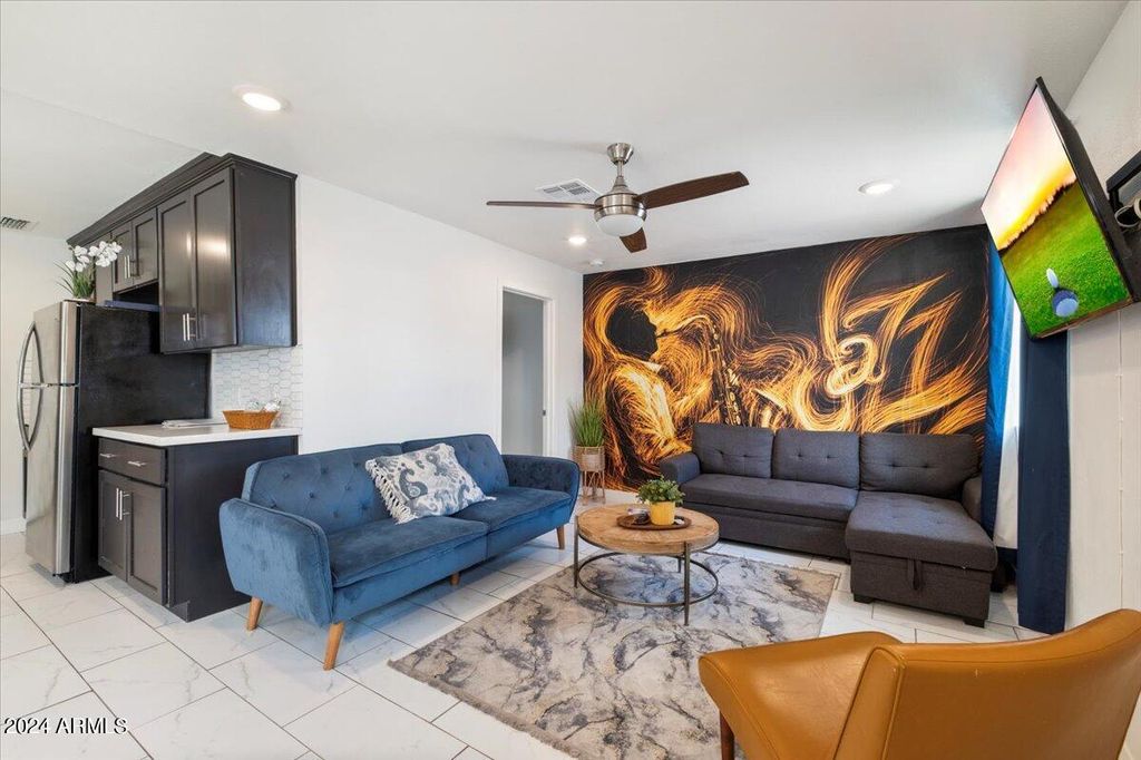 322 N 11TH Place, Phoenix, AZ 85006 — photo 2