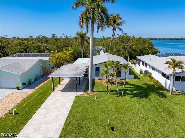 455 Donora BLVD, Fort Myers Beach, FL 33931