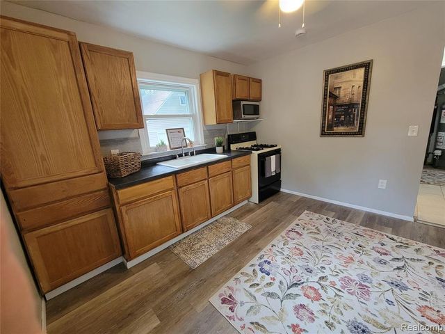 6310 Duncan Street, Taylor, MI 48180