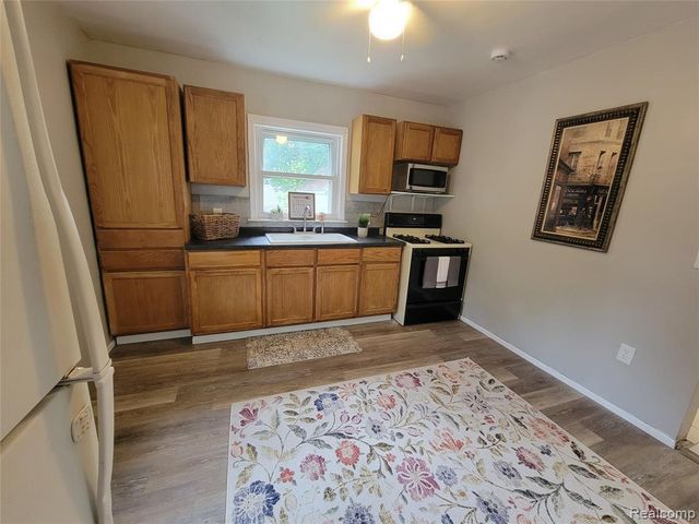 6310 Duncan Street, Taylor, MI 48180