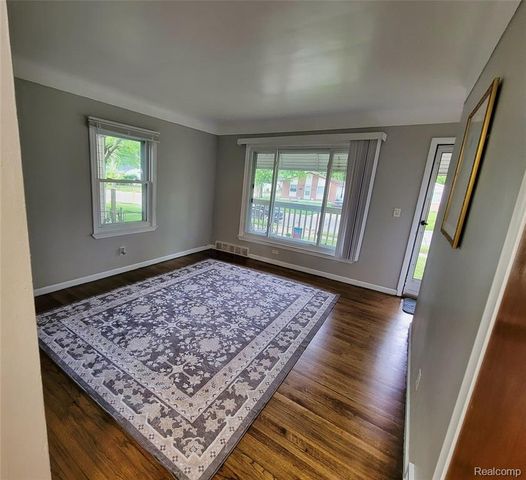 6310 Duncan Street, Taylor, MI 48180