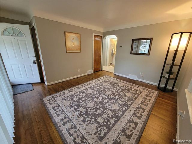 6310 Duncan Street, Taylor, MI 48180