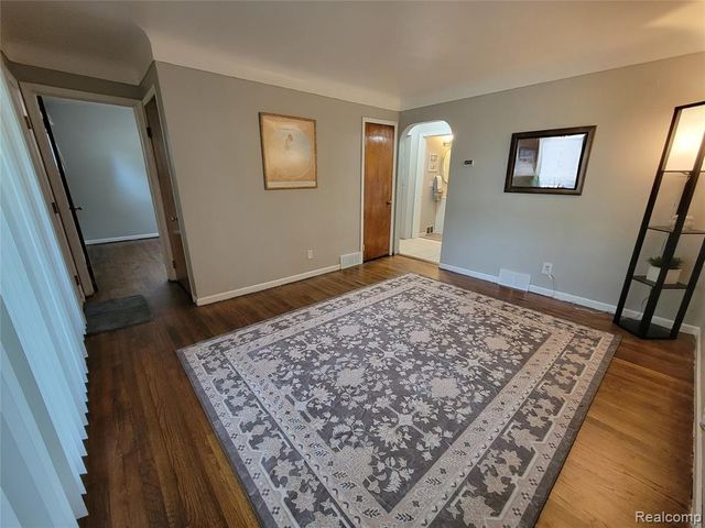 6310 Duncan Street, Taylor, MI 48180
