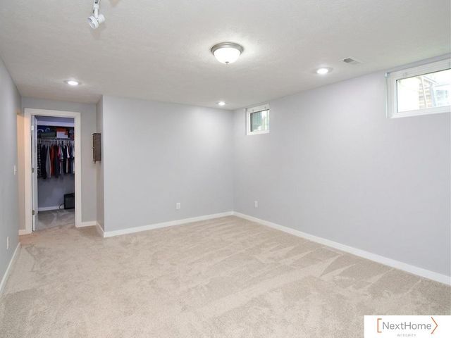 7201 Canyon Road, Lincoln, NE 68516