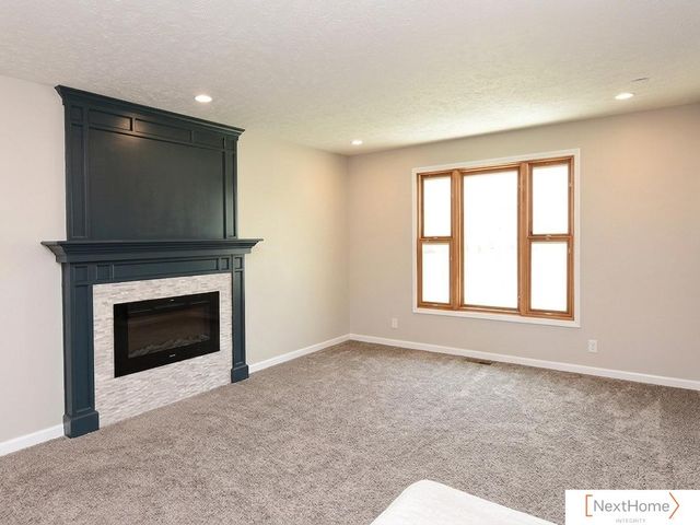 7201 Canyon Road, Lincoln, NE 68516