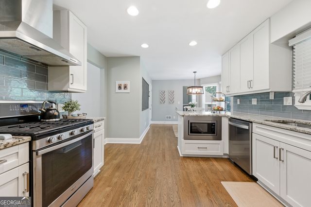 141 Shadowlake Lane SE, Marietta, GA 30067