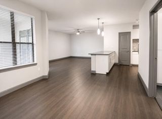 3788 Richmond St Avenue 1106, Houston, TX 77046