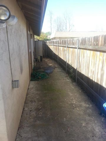 10328 Great Rock, Santee, CA 92071