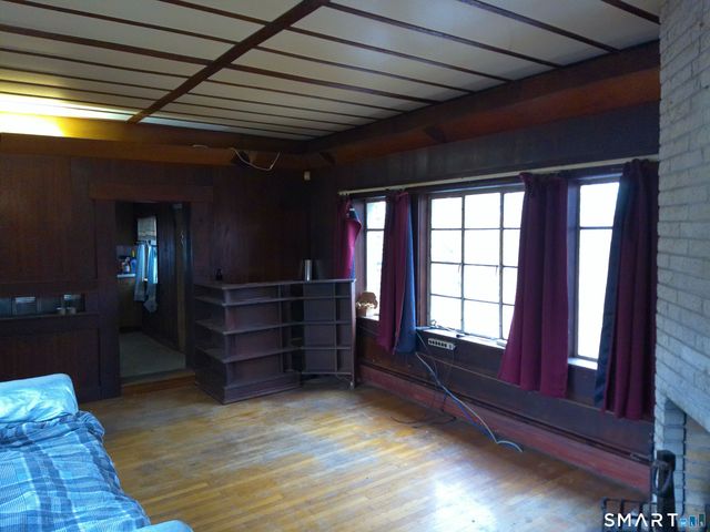 406 Strong Street, East Haven, CT 06512