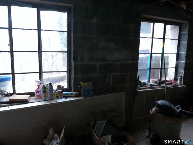 406 Strong Street, East Haven, CT 06512