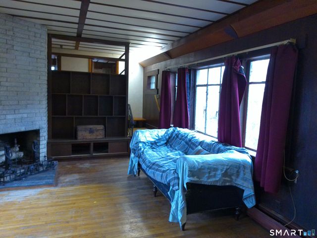 406 Strong Street, East Haven, CT 06512