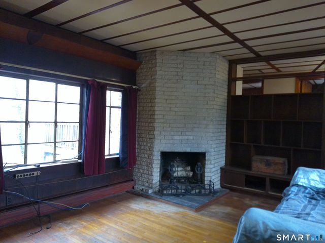 406 Strong Street, East Haven, CT 06512