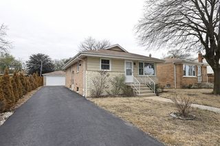 9416 S 80th Court, Hickory Hills, IL 60457