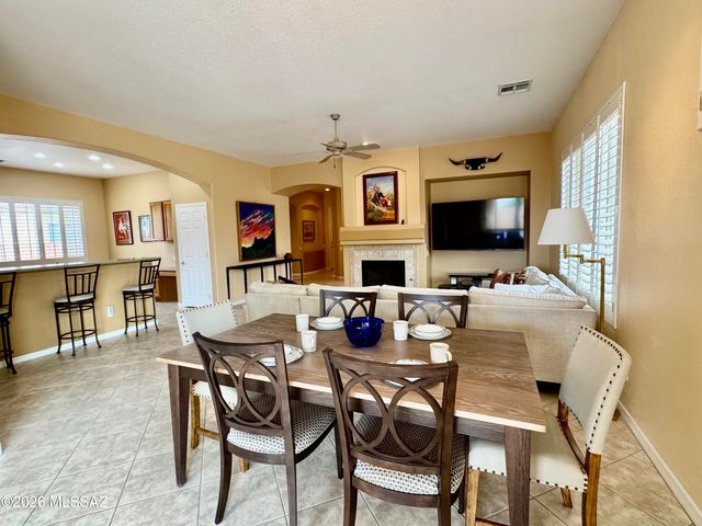 909 W Leatherleaf Drive, Tucson, AZ 85755