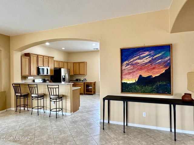 909 W Leatherleaf Drive, Tucson, AZ 85755