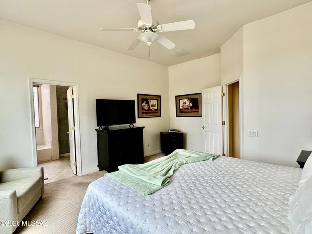909 W Leatherleaf Drive, Tucson, AZ 85755