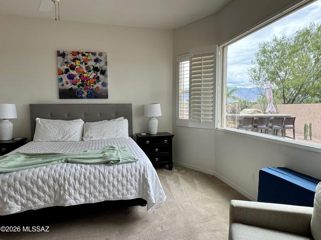 909 W Leatherleaf Drive, Tucson, AZ 85755