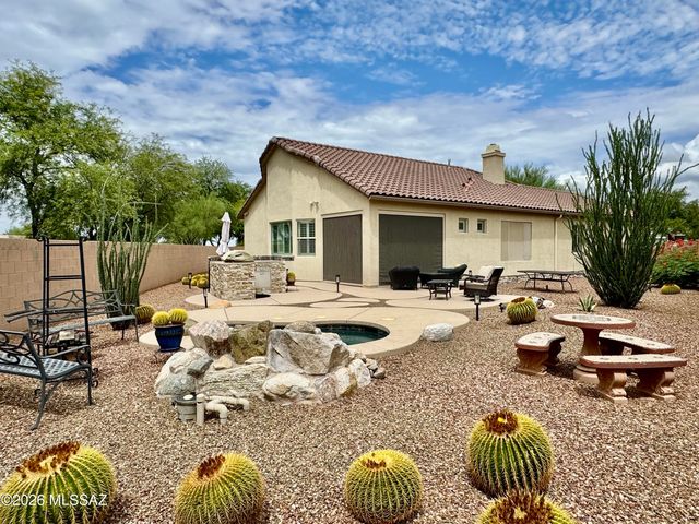909 W Leatherleaf Drive, Tucson, AZ 85755