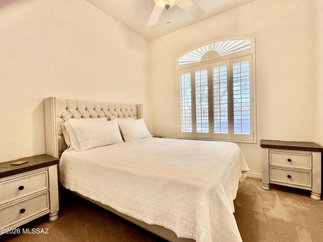 909 W Leatherleaf Drive, Tucson, AZ 85755