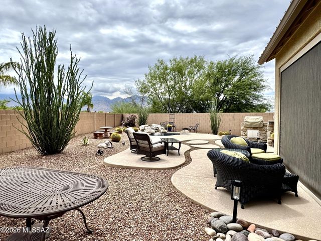 909 W Leatherleaf Drive, Tucson, AZ 85755
