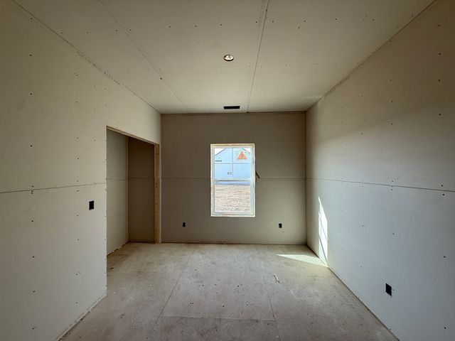 1921 S Stone Creek Boulevard, Urbana, IL 61802