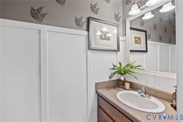 1603 High St, Farmville, VA 23901