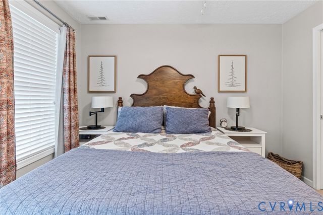 1603 High St, Farmville, VA 23901